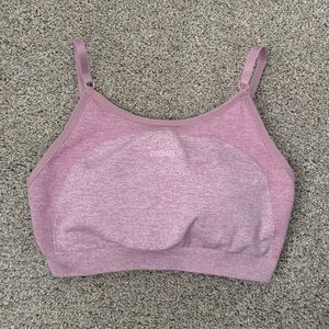 Gymshark Flex Strappy Sports Bra- Light purple marl. Size M